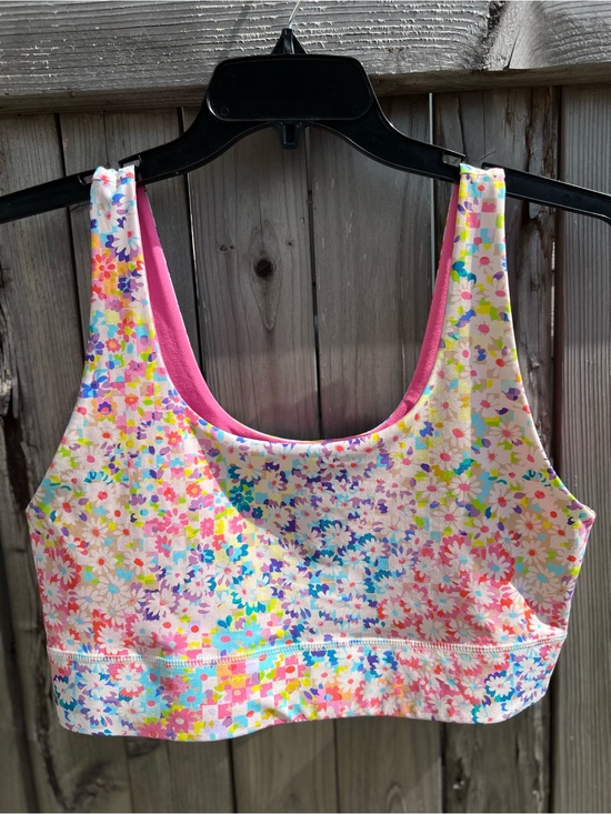 Fabletics Other - Fabletics Harlyn Reversible Midi Medium Impact Sports Bra in “Patchwork Daisy”